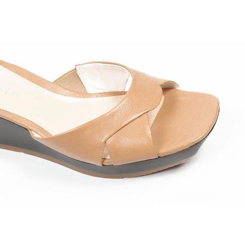 Beige 5.5 US - 36 EUR Nine West Womens Flatform Sandal NWZANOBI NATURAL